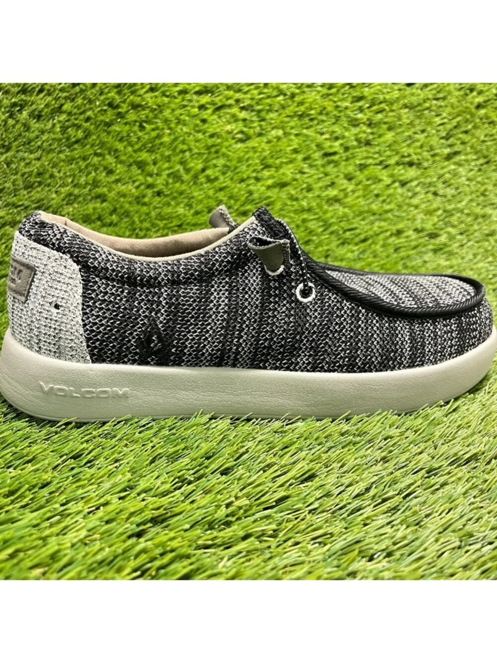 Volcom Chill Womens Size 9D Mens 7W Gray Composite Toe Slip On Safety Work Shoes